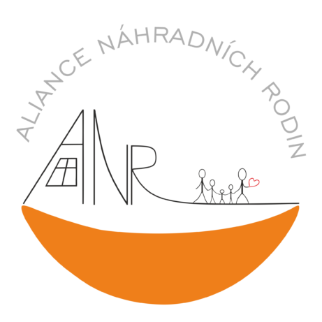 logo kulaté Aliance náhradních rodin